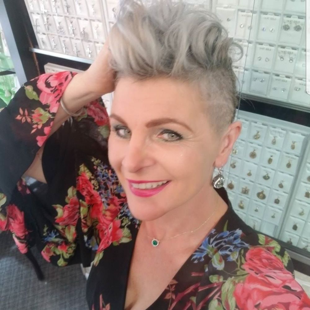 Meet your Posher, Alina